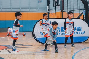 10到12岁孩子篮球训练